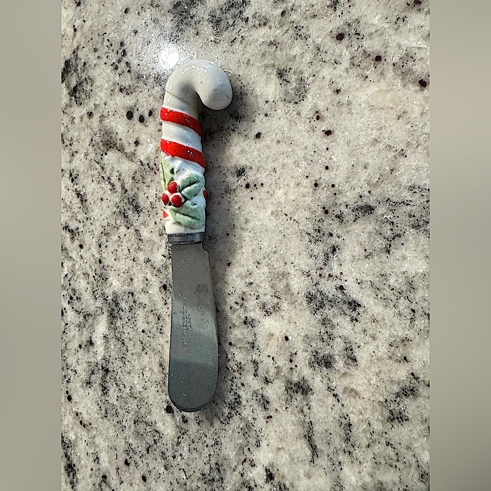 Set of 2 stainless steel cheese knifes